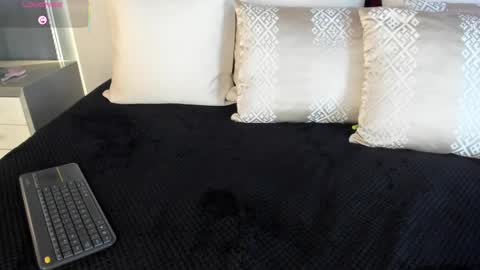    online show from September 16, 2:20 pm