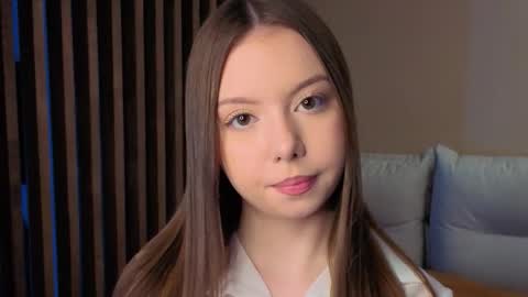 Mila online show from February 21, 3:04 pm