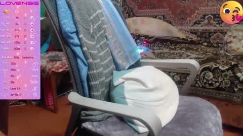 Luna-- link in bio online show from October 22, 3:35 pm