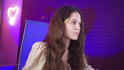 milastoyne online show from November 10, 6:27 am