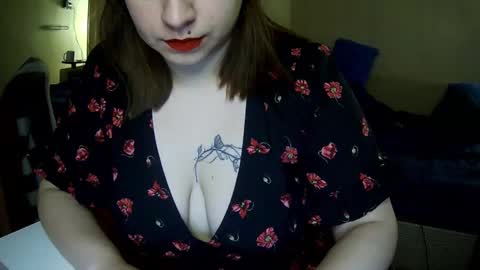 Milaxcute online show from November 5, 9:44 am