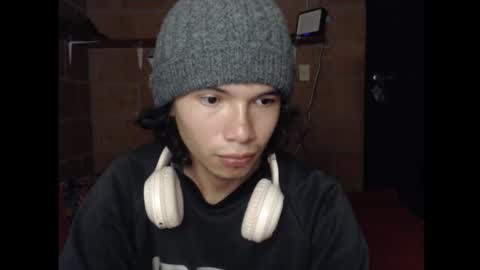 Snapshot of milesxoxo6969 chatting on September 21, 5:11 am milesxoxo6969 online show from September 21, 5:11 am