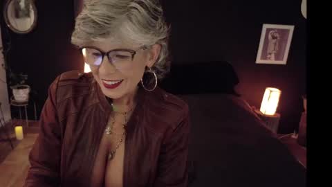 Fabiola online show from April 1, 10:18 pm