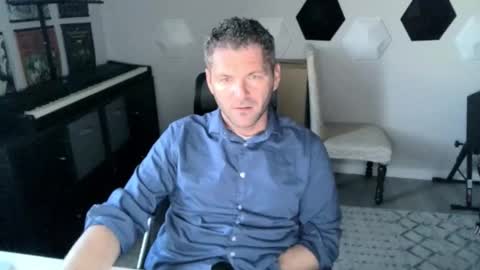 Snapshot of milf_hunter567 chatting on October 24, 11:05 pm milf_hunter567 online show from October 24, 11:05 pm