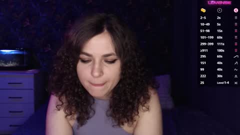 Stella and Neo online show from December 4, 4:56 am