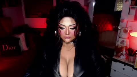 milkshakelavinia online show from February 2, 6:42 pm