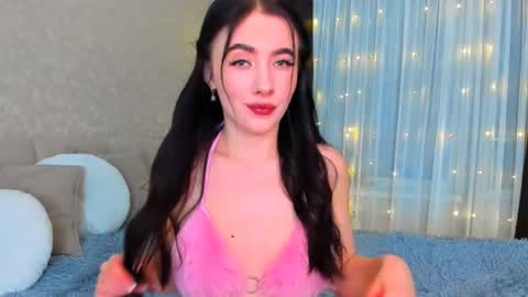 milla moore online show from November 28, 5:42 pm