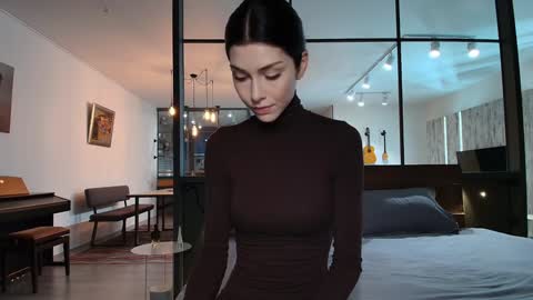 milla bella online show from February 21, 9:18 pm