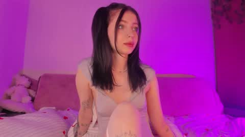 Milla online show from April 21, 1:20 am