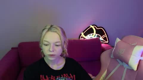 Hello  Im Mila online show from September 13, 1:30 am