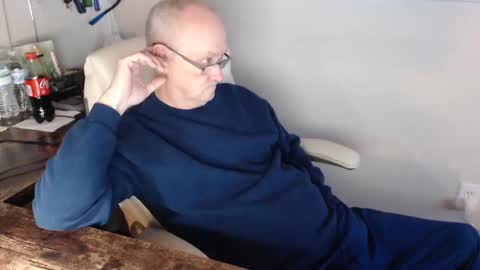 millenium0129 online show from February 1, 2:16 am