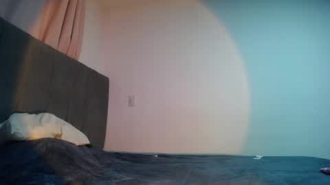 milleynoface online show from March 18, 1:55 am