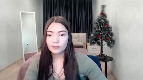 milliecroftzo online show from December 11, 6:58 am