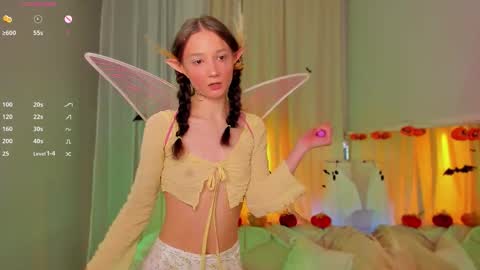 milliminimouse online show from October 29, 11:49 pm