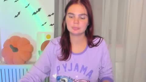 Welcome My name is Tina online show from October 31, 10:21 pm