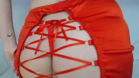 Snapshot of milly_hottt chatting on January 22, 2:56 pm Milly online show from January 22, 2:56 pm