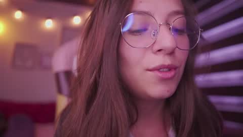 MILLY online show from December 14, 3:07 pm