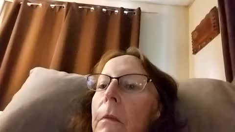 miloanj online show from June 24, 9:44 pm