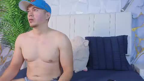 mily_and_mateo online show from July 5, 5:25 am