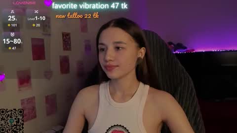 Emily online show from February 9, 7:27 pm