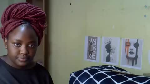 mini_karee online show from February 18, 3:34 pm