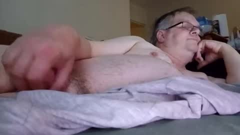 Snapshot of minos60200 chatting on February 13, 10:43 pm Stephano online show from February 13, 10:43 pm