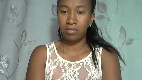 minouch211907 online show from March 29, 5:58 pm