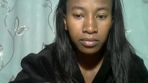 minouch211907 online show from February 15, 2:14 am