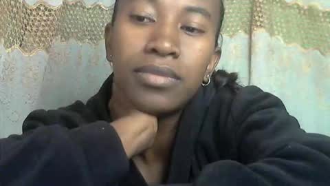 minouch211907 online show from June 9, 4:12 am