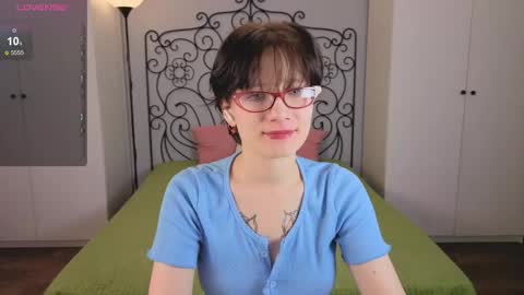 Olivia online show from September 23, 4:01 pm