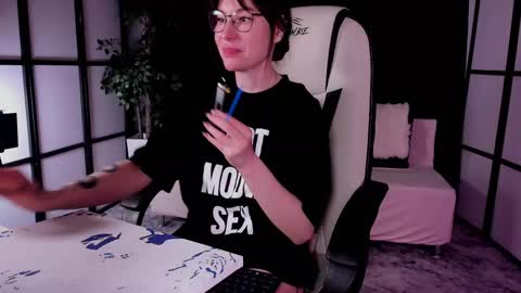 Rosie online show from March 9, 9:02 am