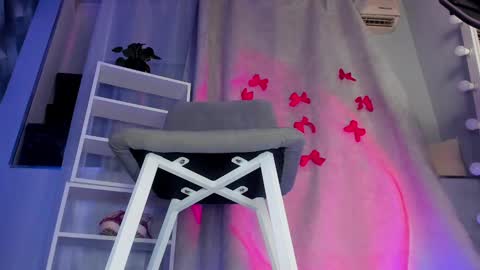 Snapshot of mipsymipson chatting on February 3, 1:30 pm NEXT STREAM NOVEMBER  27282930 online show from February 3, 1:30 pm