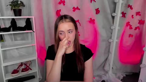 Snapshot of mipsymipson chatting on February 18, 4:14 pm NEXT STREAM NOVEMBER  27282930 online show from February 18, 4:14 pm