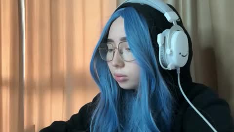Snapshot of mira_light_ chatting on September 27, 1:14 am mira_light_ online show from September 27, 1:14 am