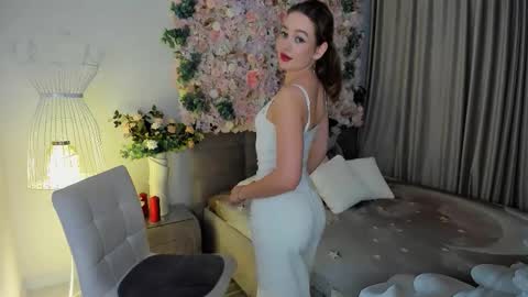 Emma online show from November 24, 7:34 pm