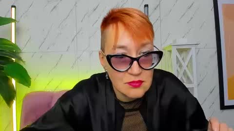 mirandagill online show from December 5, 12:06 pm