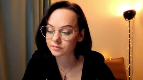 MiraSkyy online show from November 6, 4:21 pm