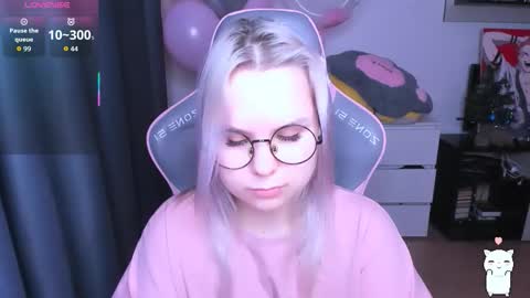 Kira online show from February 4, 8:24 pm