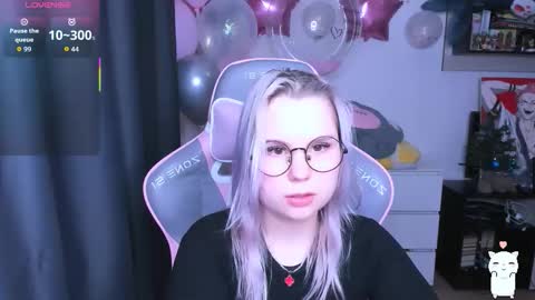 Kira online show from February 2, 8:38 pm