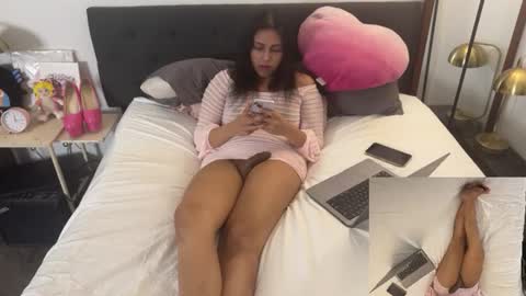 miskatfox online show from July 7, 4:14 am