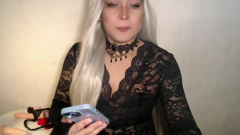 miss_4cuck_ online show from June 26, 9:48 am