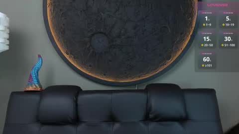 Charlotte online show from November 25, 6:07 pm