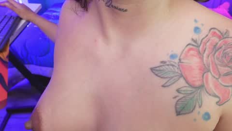 Sara online show from March 5, 6:39 pm