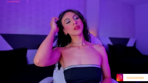 Snapshot of miss__charlotte_ chatting on March 10, 4:49 am Charlotte online show from March 10, 4:49 am