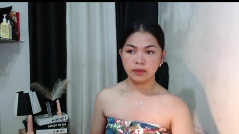 Briella online show from April 6, 1:12 pm