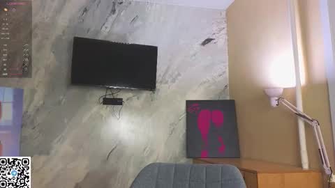 Sandy online show from November 26, 1:03 am