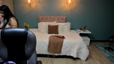 Cataleya online show from November 5, 11:45 am