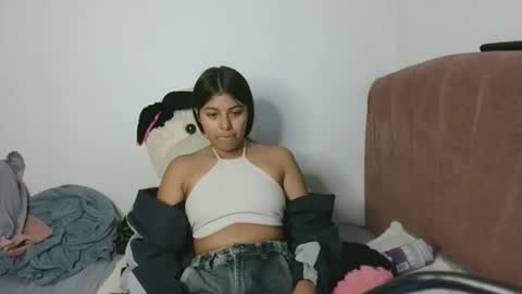 miss_chellsea online show from May 7, 6:09 am