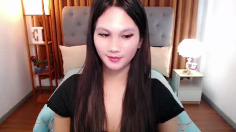 Chin Row online show from February 23, 1:24 am