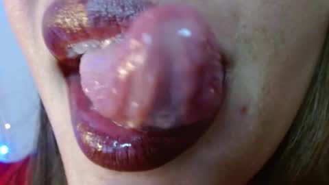 Miss Evoleth online show from March 26, 10:15 pm